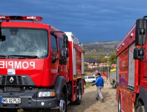 Intervenție pentru stingerea unui incendiu izbucnit la o locuință din Aluniș